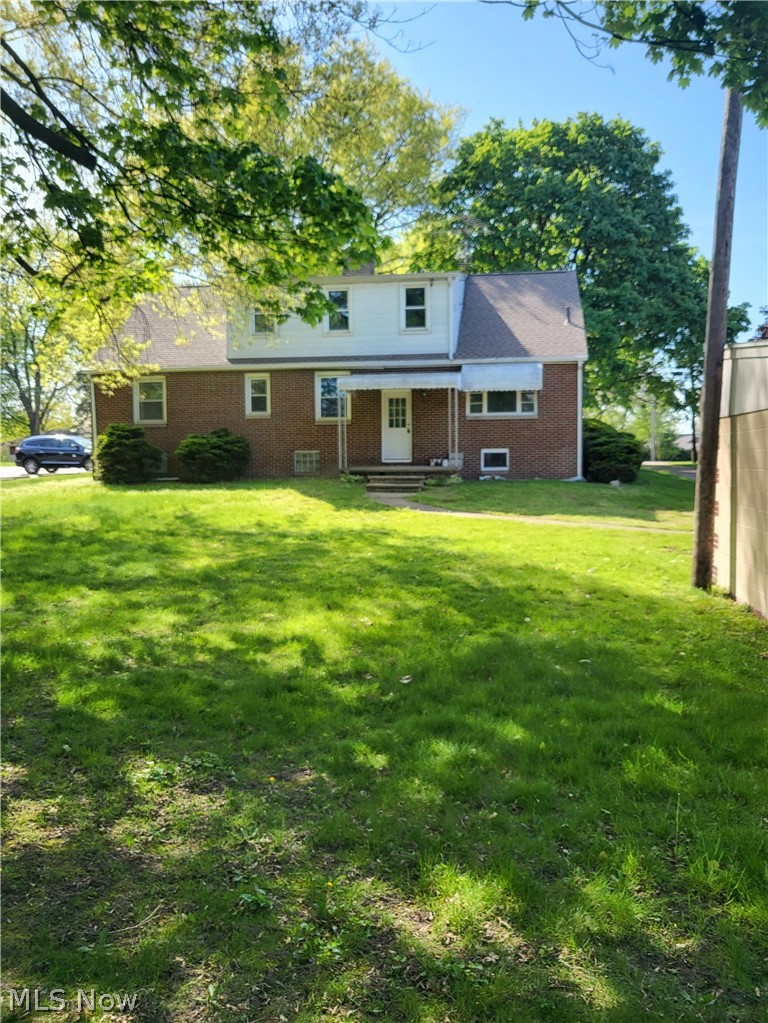 6053 Middle Ridge Road Lorain, OH 44053 - Photo 5 of 21