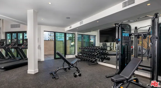 $2,599 | 1340 South Hill Street, Unit 206, Los Angeles, CA 90015