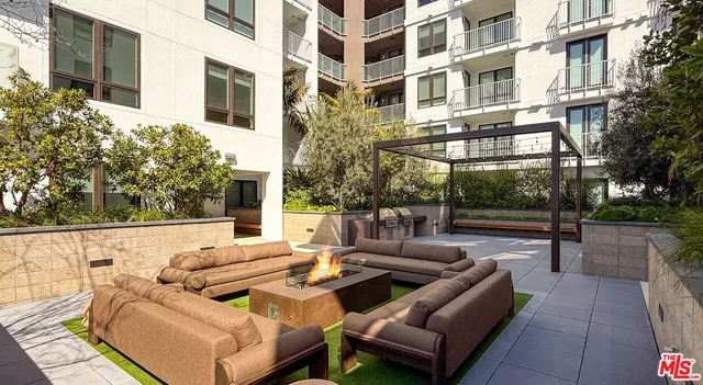 $2,599 | 1340 South Hill Street, Unit 206, Los Angeles, CA 90015
