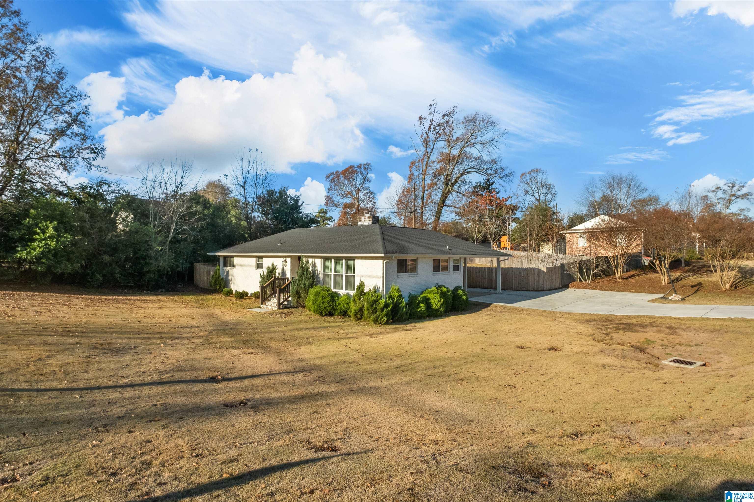 4424 Dolly Ridge Road Birmingham, AL 35243 - Photo 2 of 40
