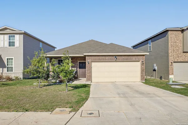 $1,900 | 7001 Lions Park, San Antonio, TX 78252