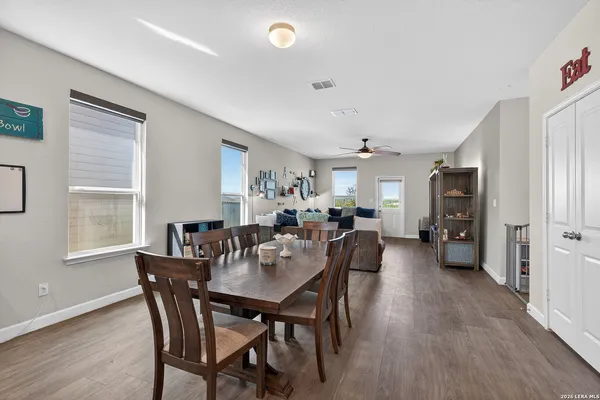 $1,900 | 7001 Lions Park, San Antonio, TX 78252