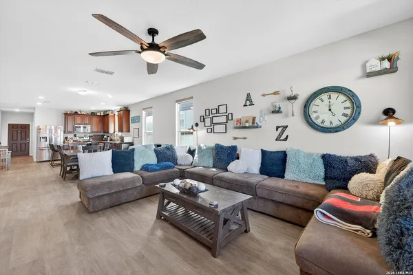 $1,900 | 7001 Lions Park, San Antonio, TX 78252