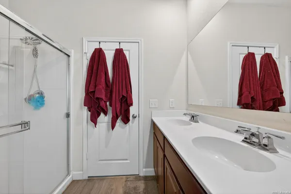 $1,900 | 7001 Lions Park, San Antonio, TX 78252