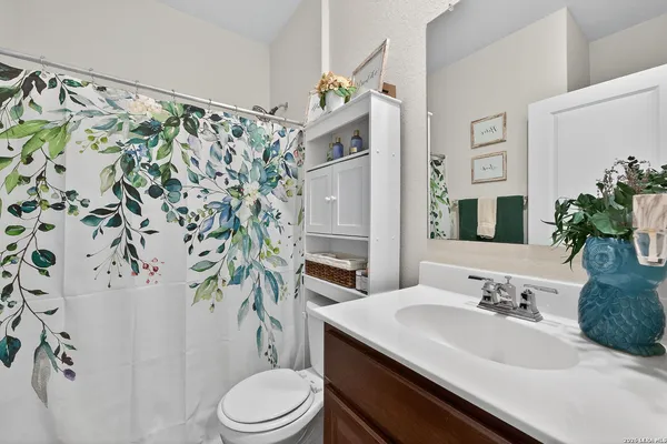 $1,900 | 7001 Lions Park, San Antonio, TX 78252