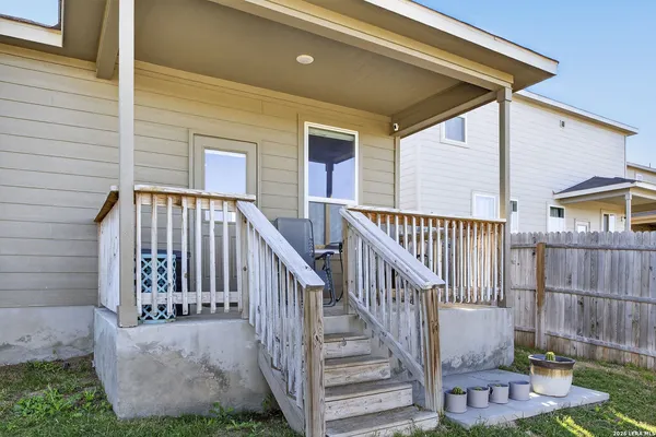 $1,900 | 7001 Lions Park, San Antonio, TX 78252
