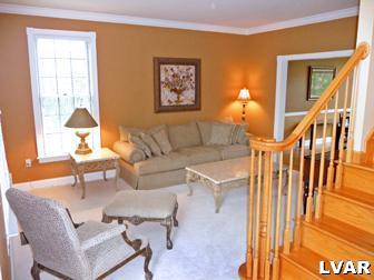 327 Angela Court Nazareth, PA 18064 - Photo 5 of 9