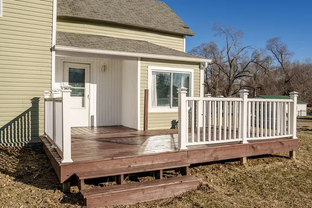 $139,900 | 1010 North Street, Thomson, IL 61285