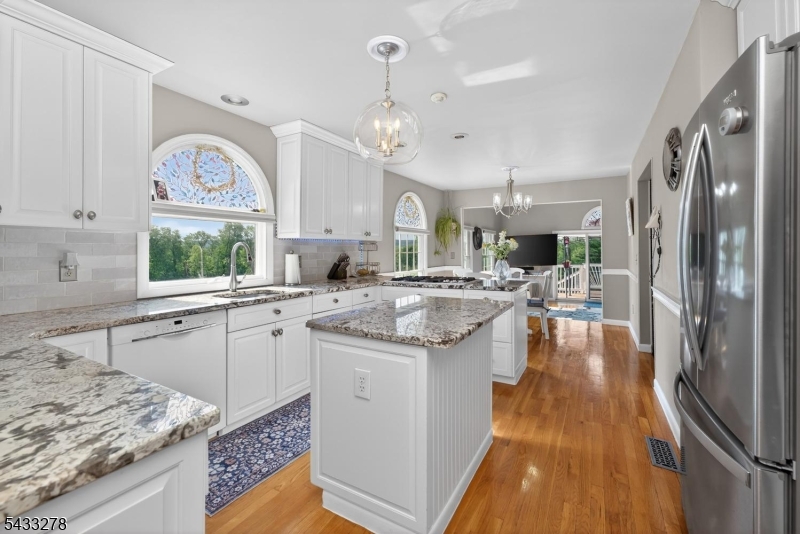 103 Oak Crest Road Neshanic Station, NJ 08853 - Photo 17 of 42