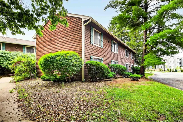 $159,900 | 334 Wilmington Court, Bloomington, IN 47401