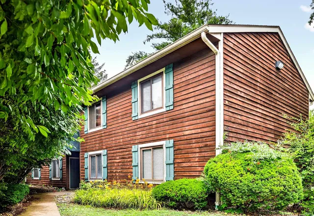 $159,900 | 334 Wilmington Court, Bloomington, IN 47401