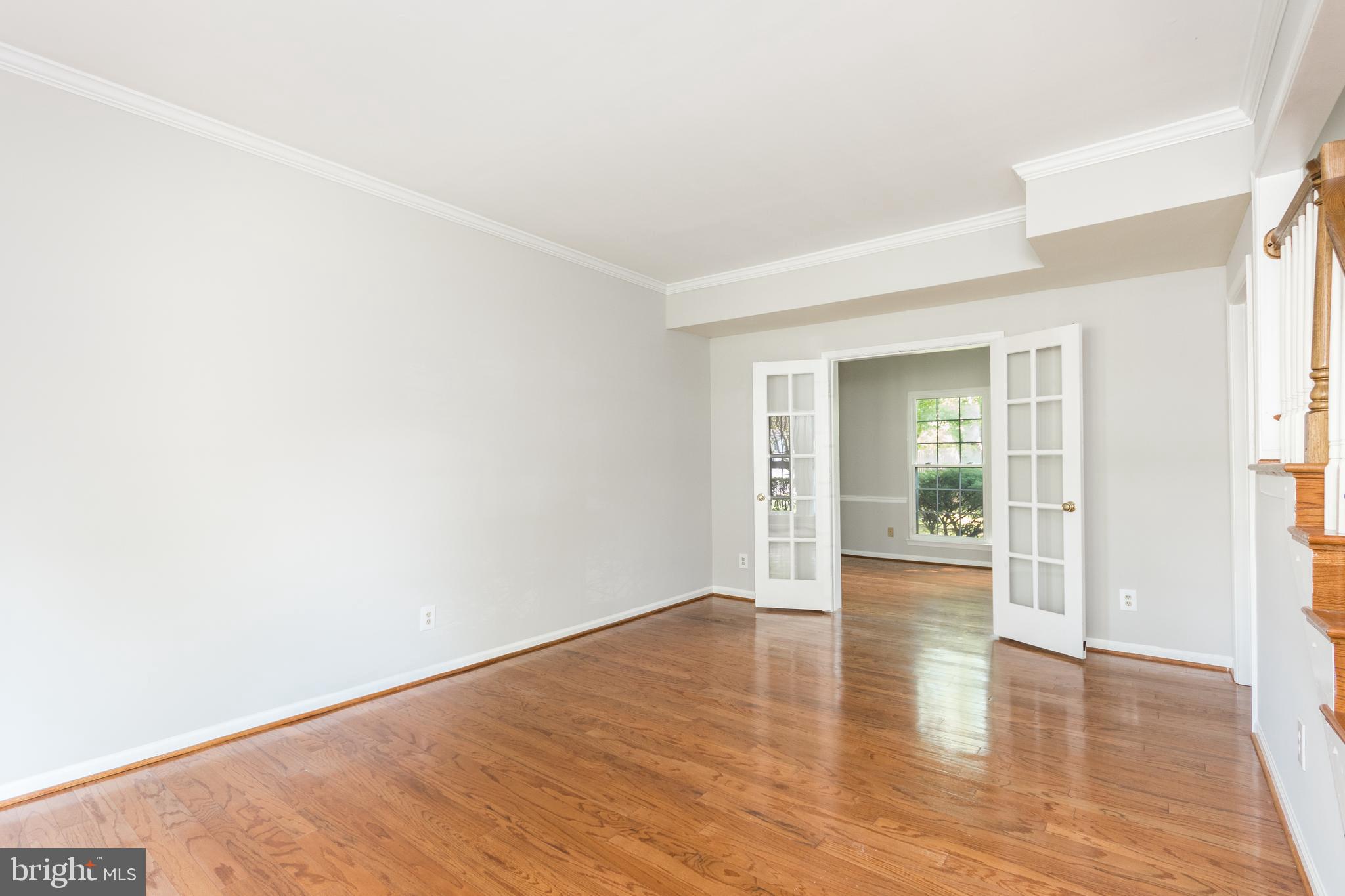 7030 Bedrock Road Alexandria, VA 22306 - Photo 5 of 43 Gallery Image 5