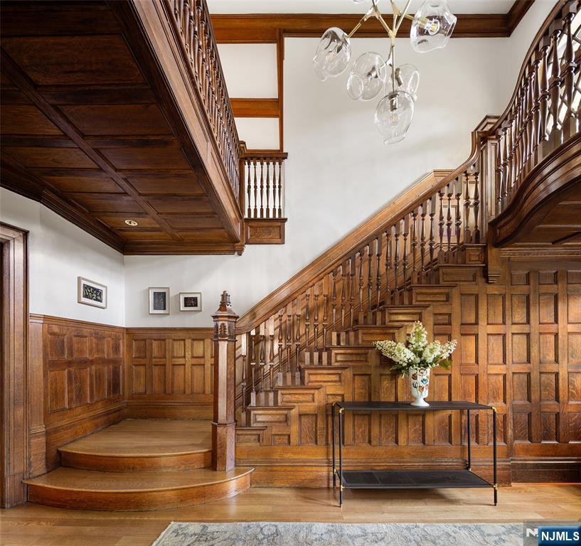 162 Union Street Montclair, NJ 07042 - Photo 3 of 49
