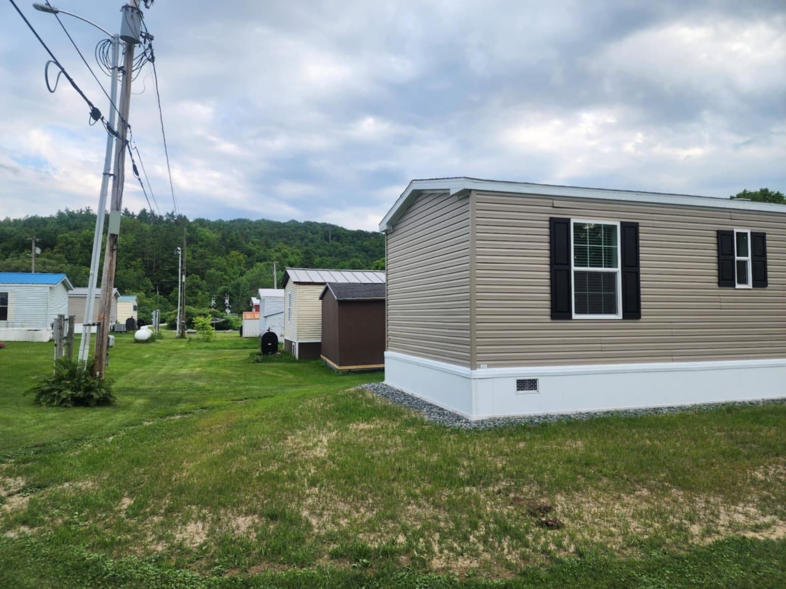81 Cramton Road, Unit L8 Castleton, VT 05735 - Photo 3 of 6