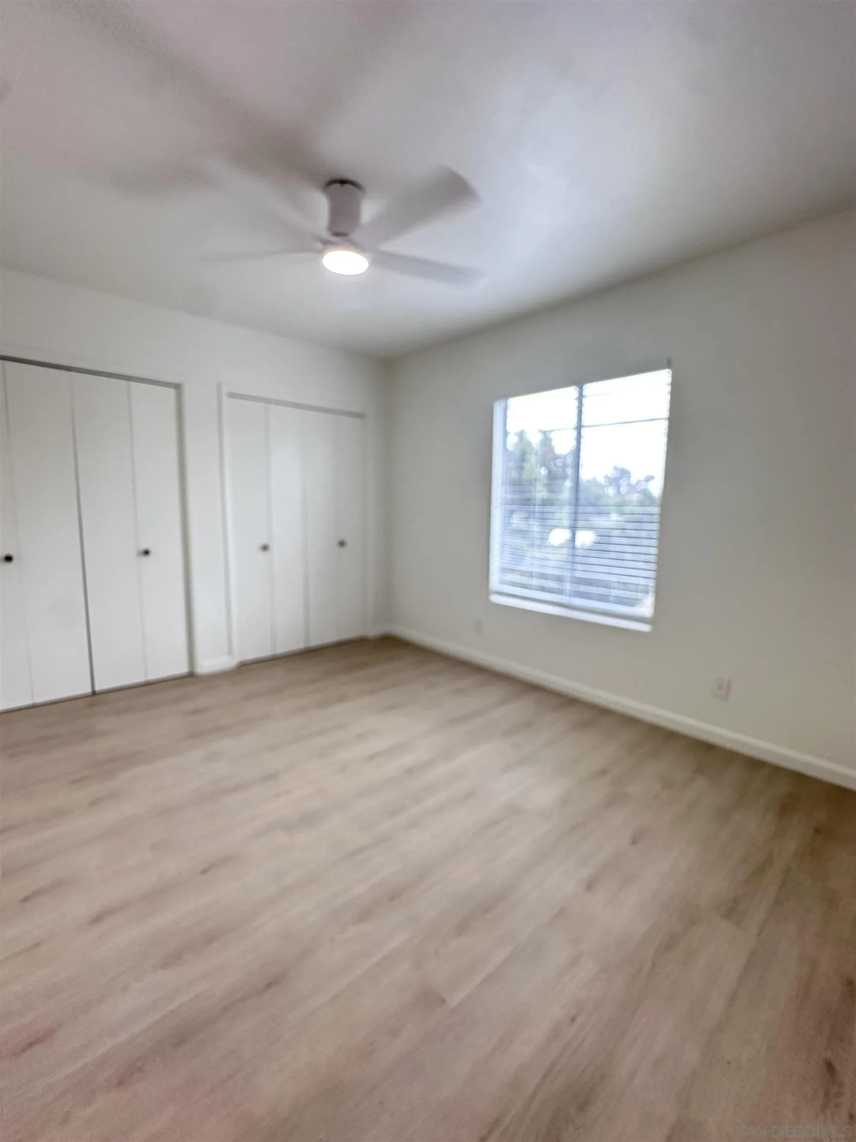 930 B B Avenue, Unit 22 National City, CA 91950 - Photo 12 of 14 an empty room with windows