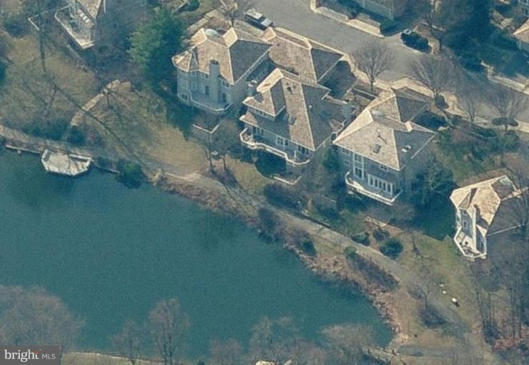 1565 Regatta Lane Reston, VA 20194 - Photo 20 of 30 Aerial View
