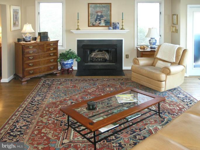 1565 Regatta Lane Reston, VA 20194 - Photo 22 of 30 Family Room #3