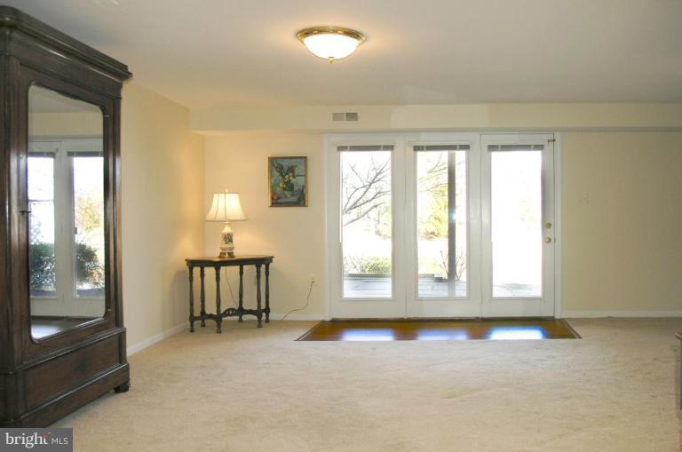 1565 Regatta Lane Reston, VA 20194 - Photo 30 of 30 Recreation Room