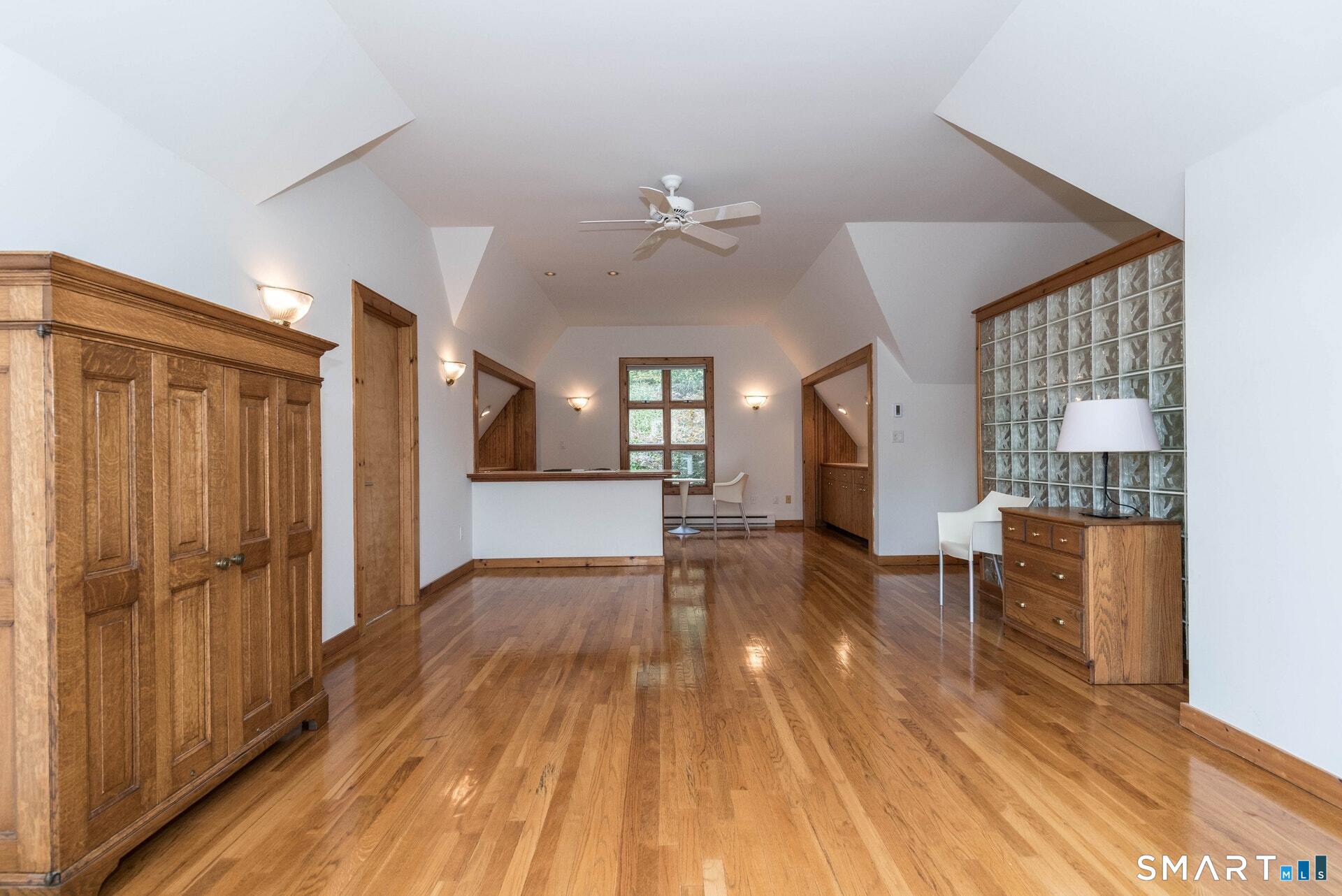 150 A Lonetown Road Redding, CT 06896 - Photo 4 of 11
