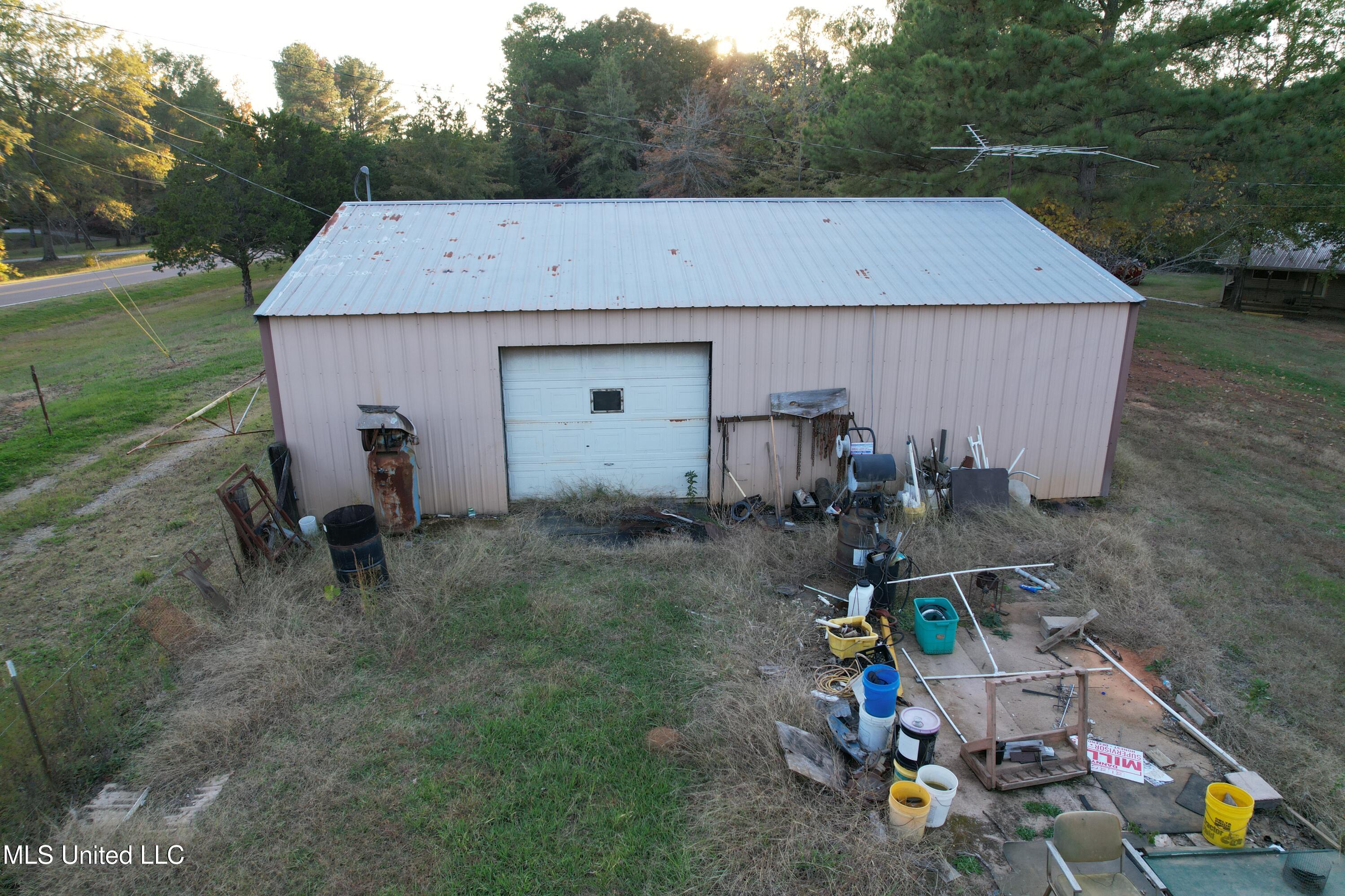 5217 Potts Camp Road Potts Camp, MS 38659 - Photo 12 of 43 767DE85A-7F82-494A-8BEC-995AD696D1E5