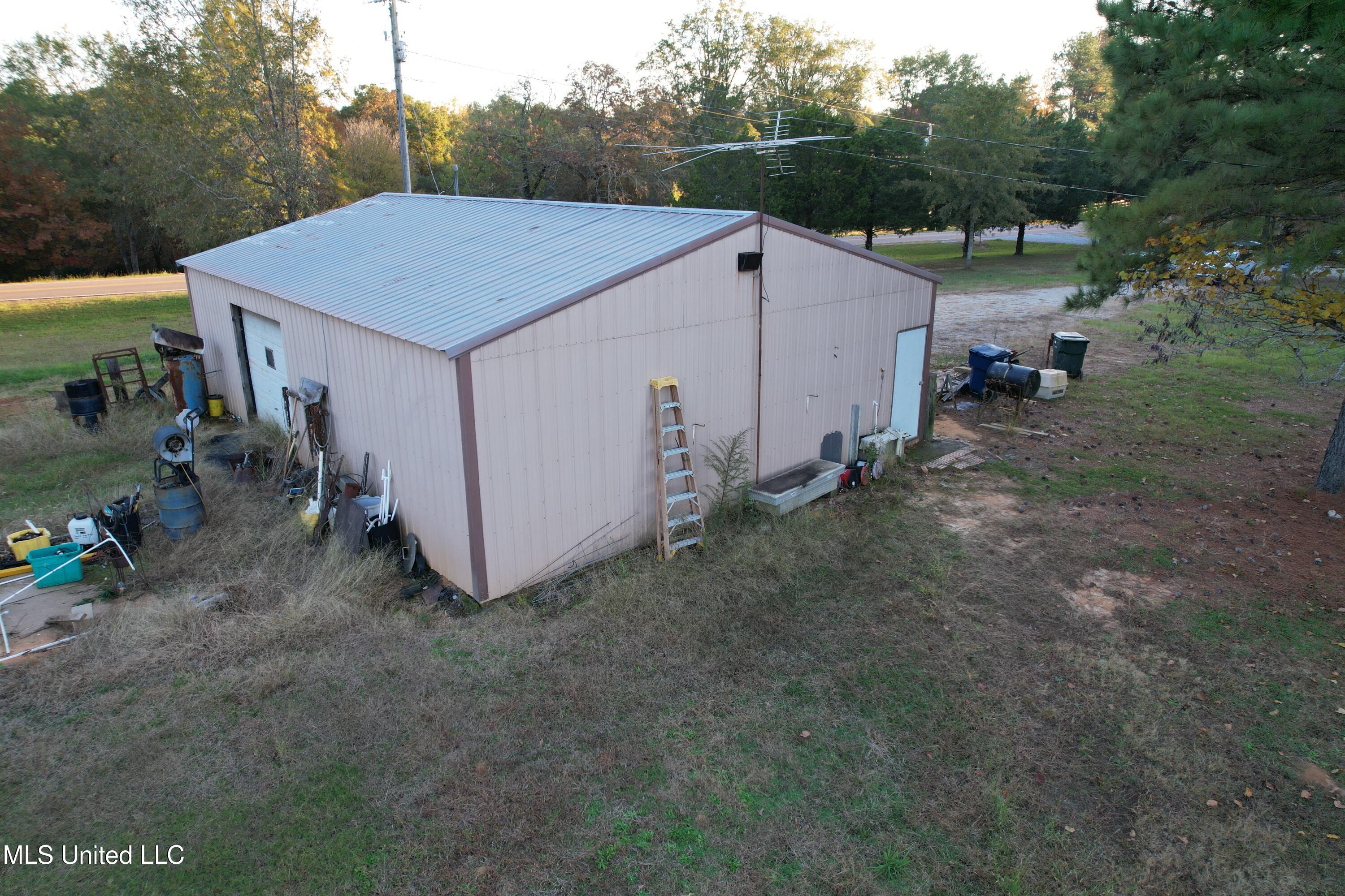 5217 Potts Camp Road Potts Camp, MS 38659 - Photo 13 of 43 E009FF9E-EAEE-41C5-B52A-4C722A2129F7