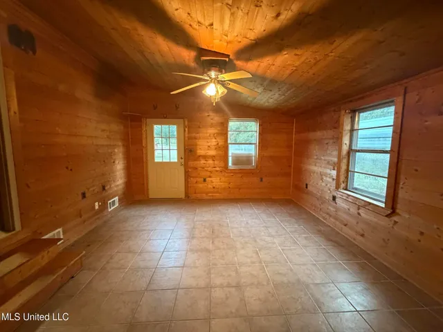 $250,000 | 5217 Potts Camp Road, Potts Camp, MS 38659