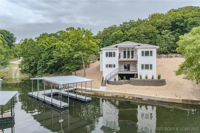 $865,000 | 80 Ledgestone Estates Court, Sunrise Beach, MO 65079