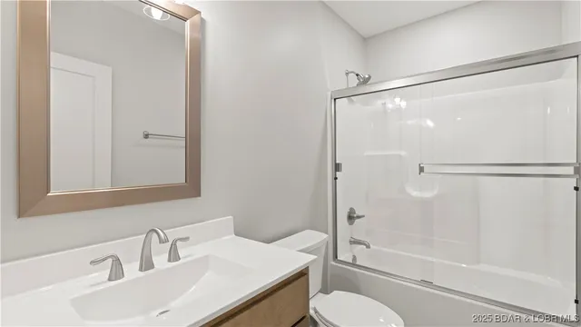 $865,000 | 80 Ledgestone Estates Court, Sunrise Beach, MO 65079