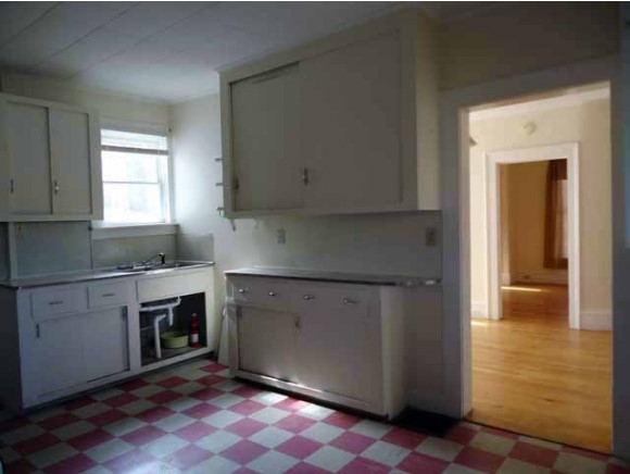 63 Pierpoint Avenue Rutland, VT 05701 - Photo 8 of 28