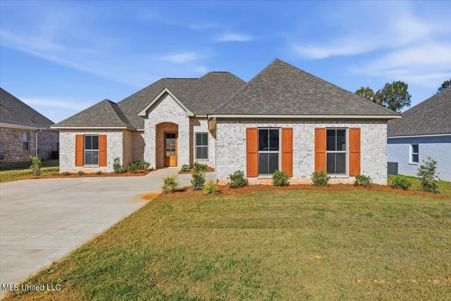 $352,500 | 109 Willow Way, Canton, MS 39046