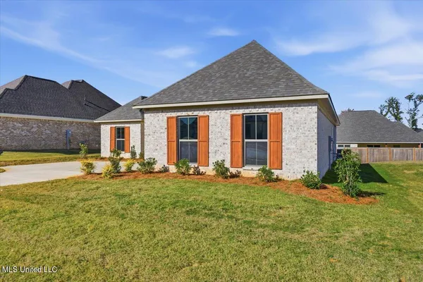 $352,500 | 109 Willow Way, Canton, MS 39046