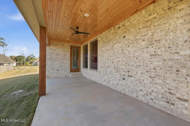 $352,500 | 109 Willow Way, Canton, MS 39046