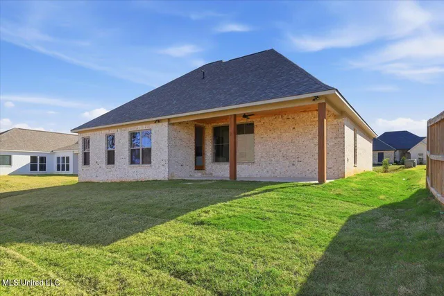 $352,500 | 109 Willow Way, Canton, MS 39046