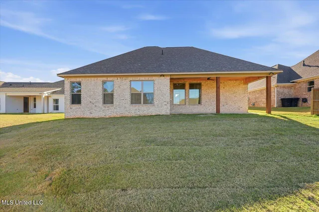 $352,500 | 109 Willow Way, Canton, MS 39046