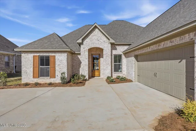 $352,500 | 109 Willow Way, Canton, MS 39046