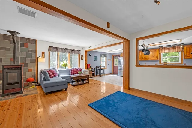 $475,000 | 73 New Boston Road, Sturbridge, MA 01566