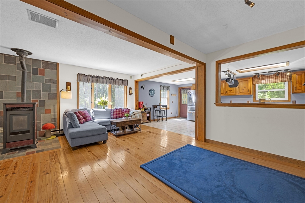 73 New Boston Road Sturbridge, MA 01566 - Photo 13 of 35