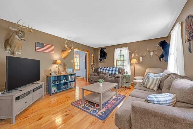 $475,000 | 73 New Boston Road, Sturbridge, MA 01566