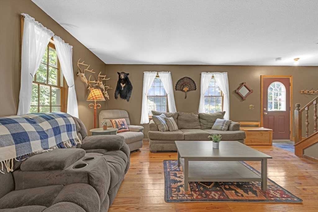 73 New Boston Road Sturbridge, MA 01566 - Photo 21 of 35