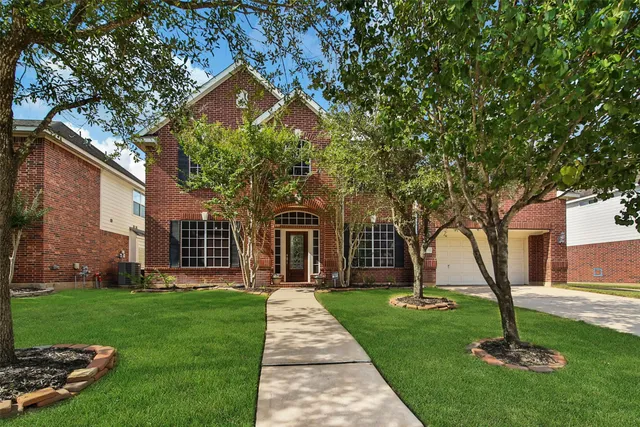 $475,000 | 12802 Mossy Ledge Drive, Tomball, TX 77377