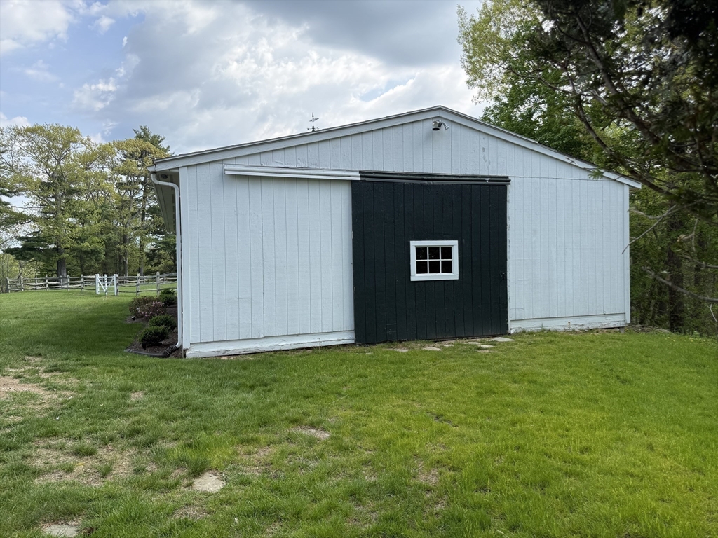 73 Forest Street Manchester, MA 01944 - Photo 37 of 41