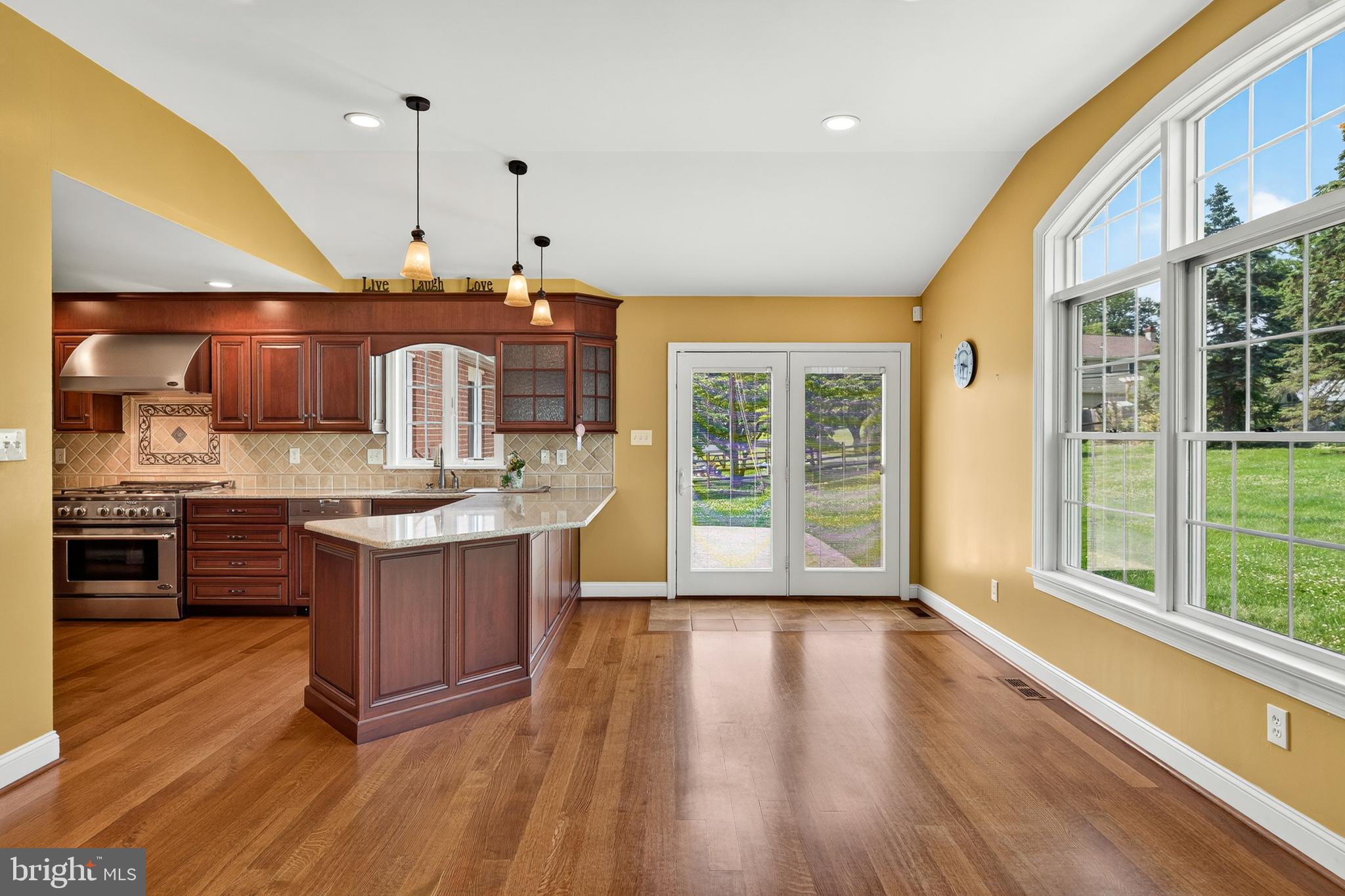 2741 Hillview Road Broomall, PA 19008 - Photo 22 of 80