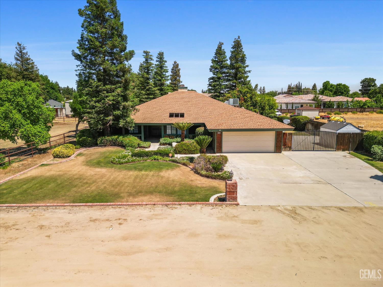 Undisclosed Address Bakersfield, CA 93314 - Photo 3 of 69