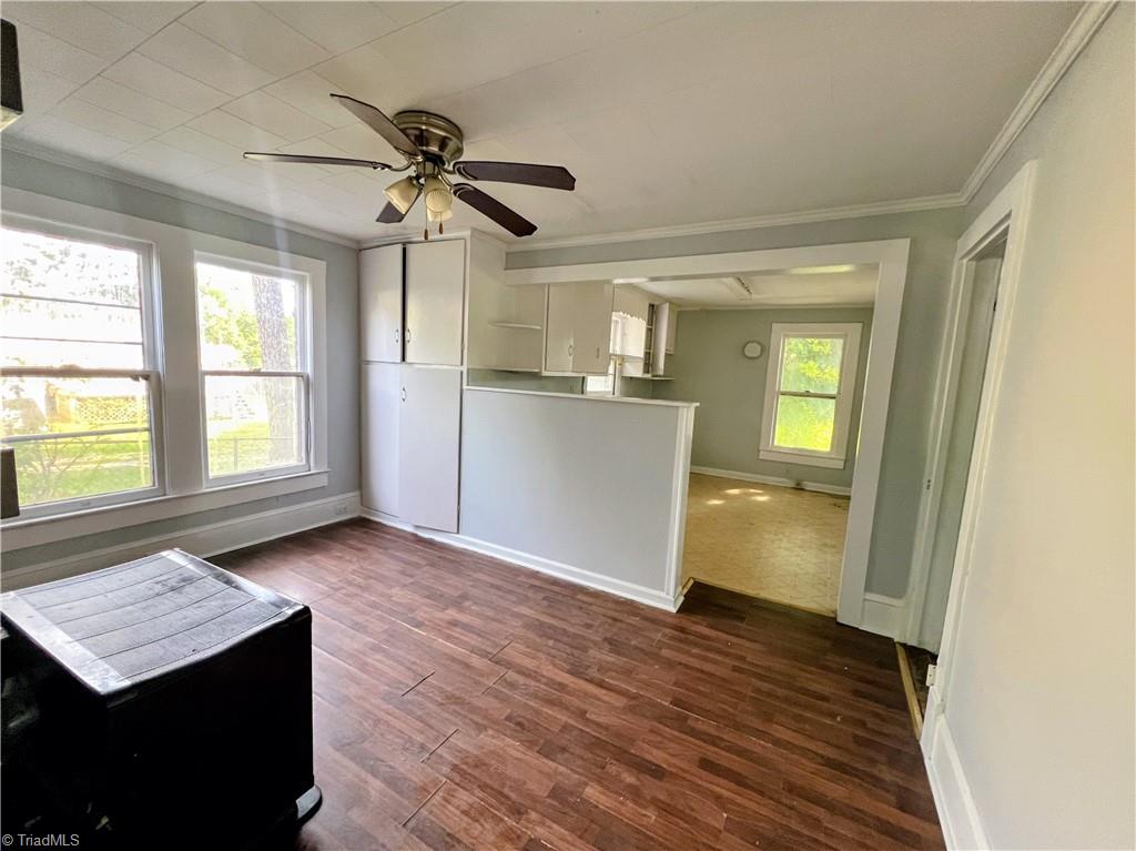1503 Cloverdale Street High Point, NC 27260 - Photo 6 of 11