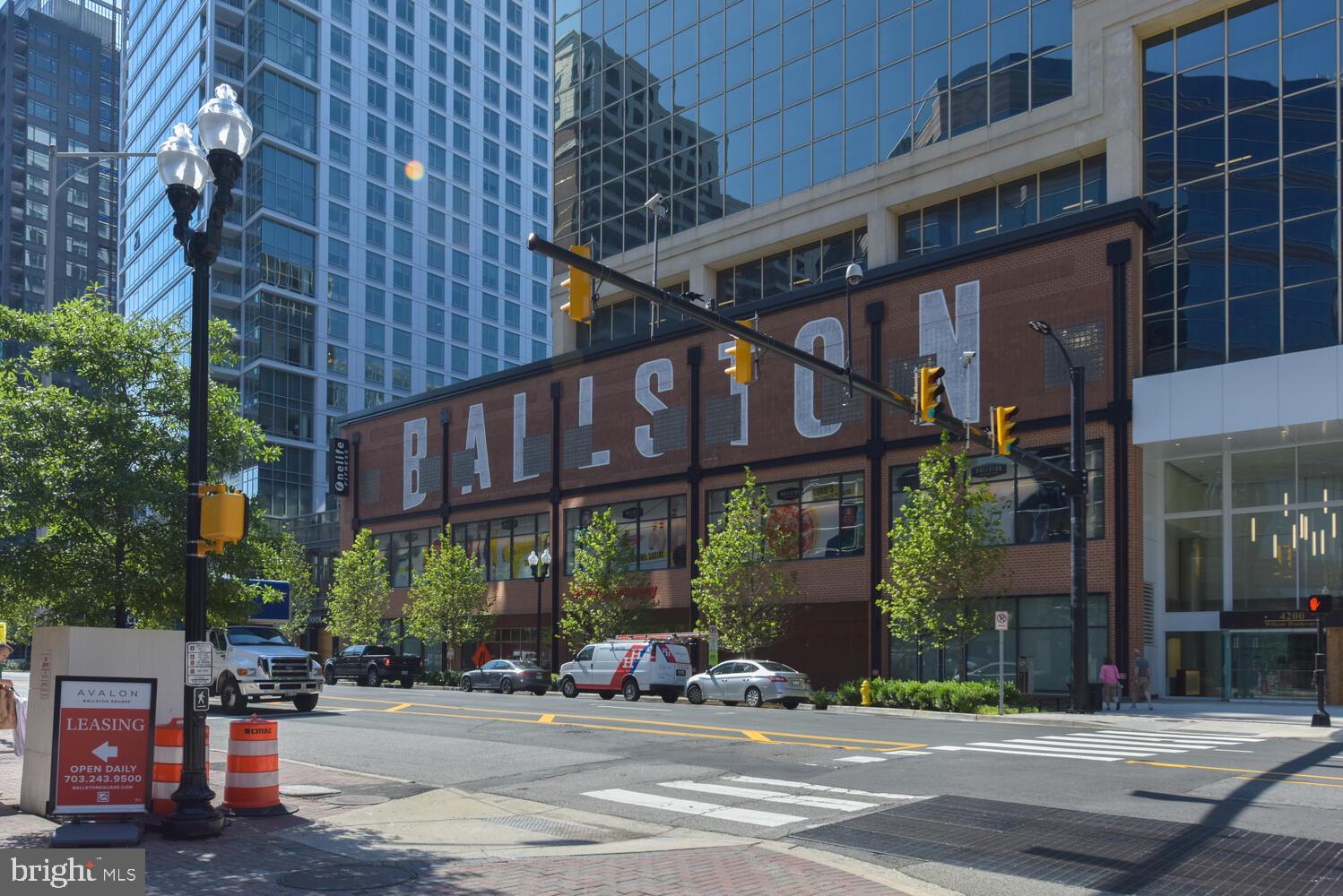 2823 24th Road South Arlington, VA 22206 - Photo 42 of 97 a view of a building and a street view