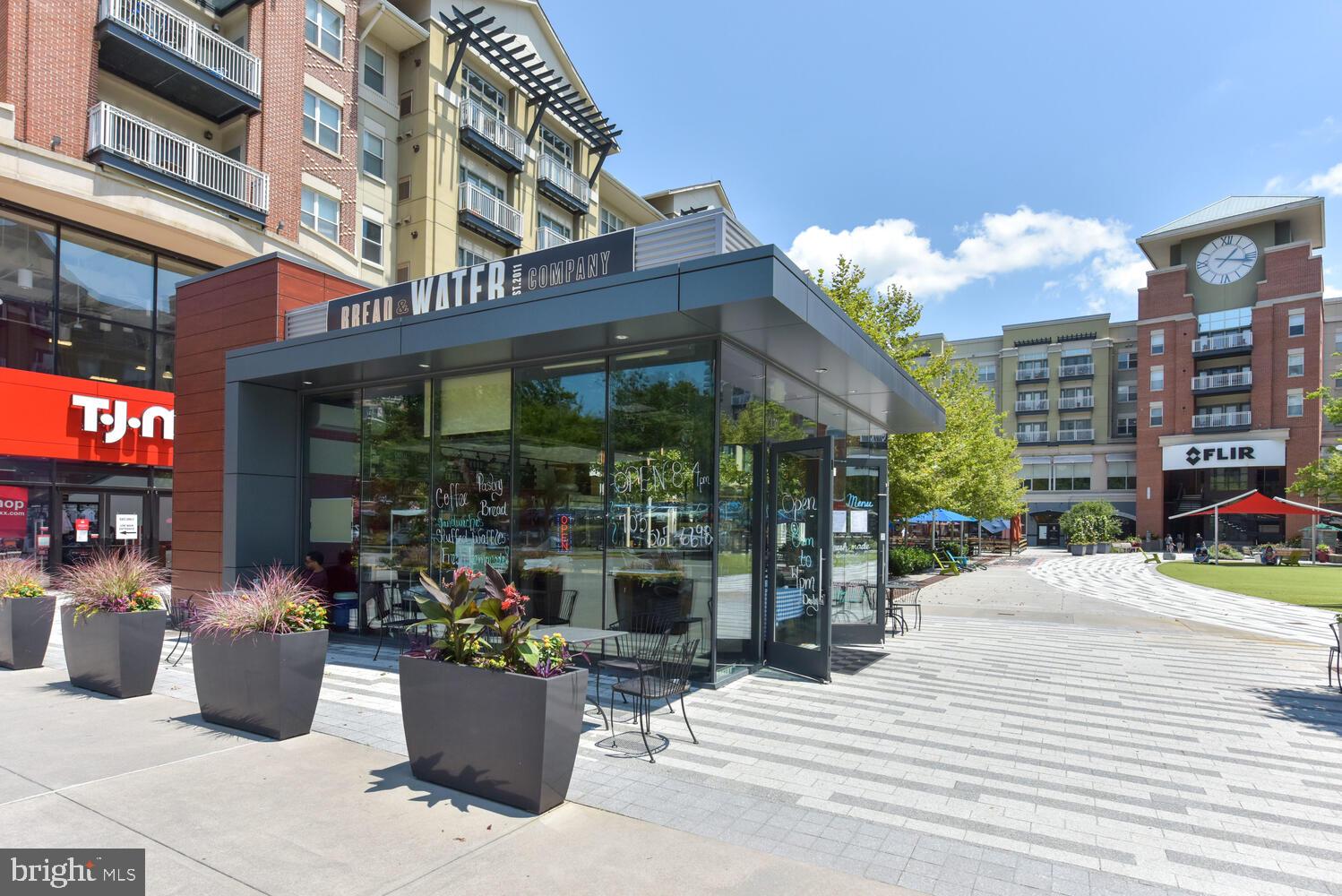 2823 24th Road South Arlington, VA 22206 - Photo 59 of 97 Local Community