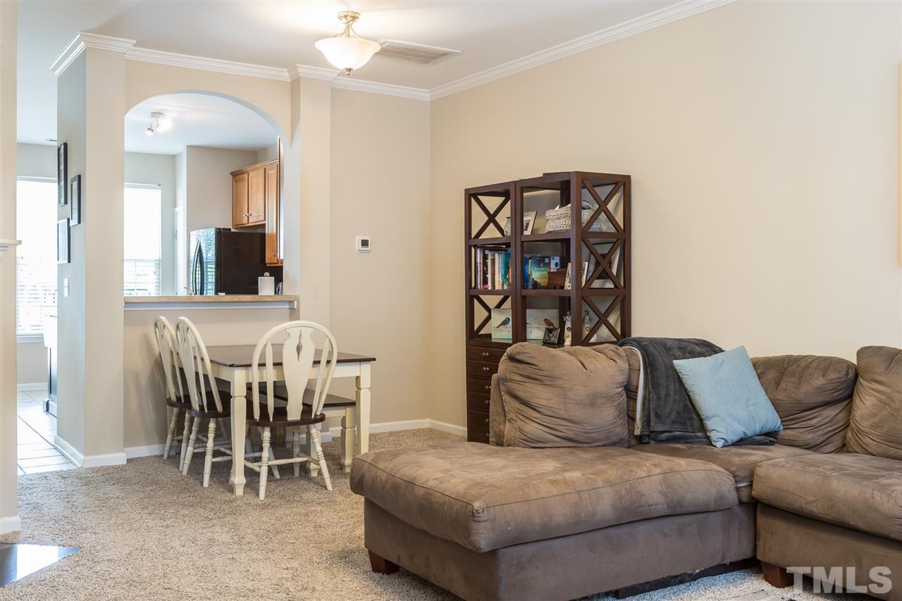 5331 Crescentview Parkway Raleigh, NC 27606 - Photo 8 of 20 Gallery Image 8