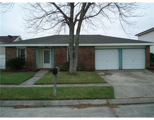 1529 Flamingo Road Gretna, LA 70056 - Photo 1 of 9 Gallery Image 1