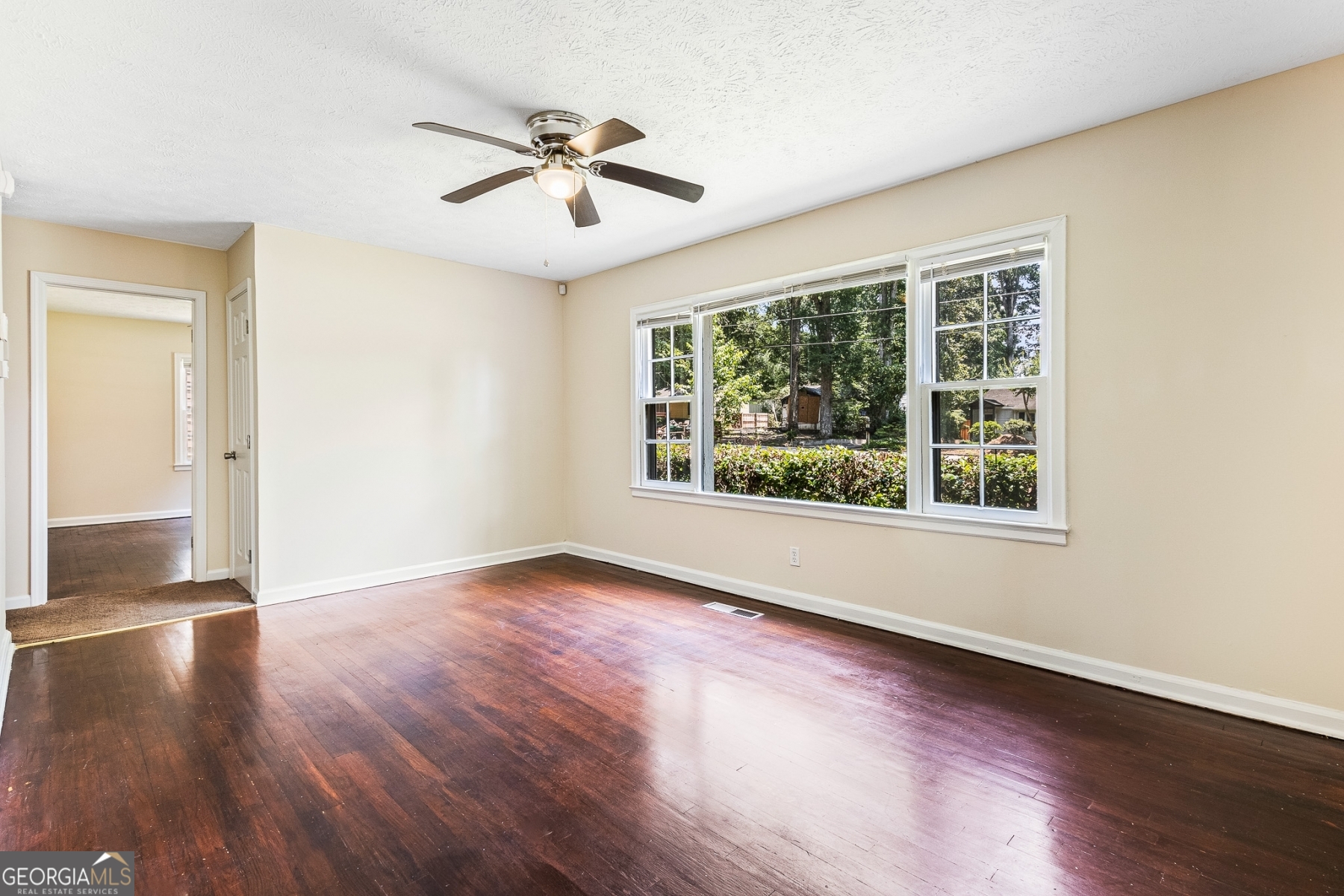 4150 Hanes Drive Decatur, GA 30035 - Photo 4 of 18 Gallery Image 4