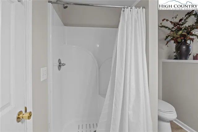 $585,000 | 265 Dameron Drive, Blowing Rock, NC 28605